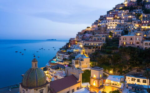 Casa Amalfitana: Blau, Horizont, Küste, Meer, Küsten Und Ozeanische Forms, Sommer, Ozean, Touristenattraktion, Strand