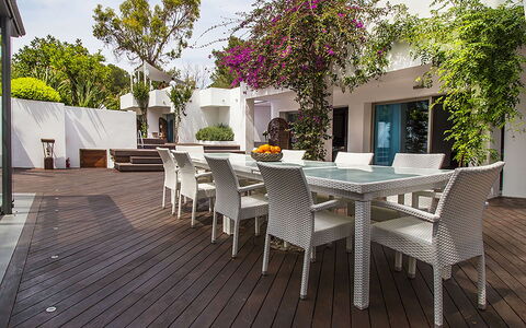 Casa Asia: Möbel, Gartenmöbel, Stuhl, Tabelle, Tisch Im Freien, Schatten, Fussboden, Garten, Blumentopf