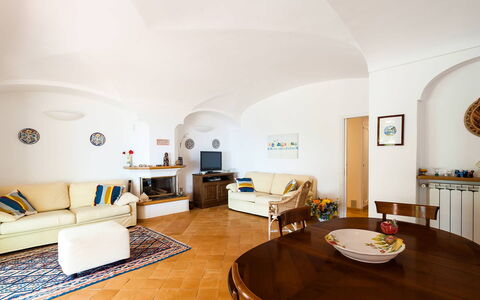 Casa Dorothea 3: Interior Design, Möbel, Flooring, Decke, Fussboden, Zimmer, Tabelle, Couch, Wohnung, Wohnzimmer