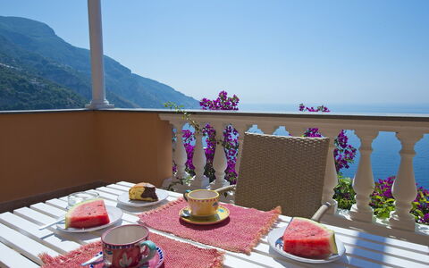 Casa Ivan: Möbel, Tabelle, Stuhl, Balkon, Meer, Gartenmöbel, Resort, Eco Hotel, Kaffetisch, Zimmerpflanze
