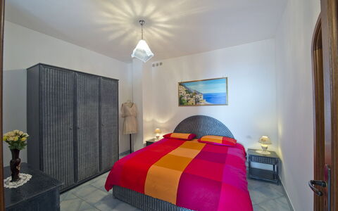 Casa Ivan: Möbel, Interior Design, Fussboden, Flooring, Wand, Bett, Zimmer, Schlafzimmer, Decke, Holz