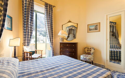 Casa la Sponda: Möbel, Interior Design, Zuhause, Schlafzimmer, Linens, Bett, Zimmer, Bettdecke, Bedding, Bettrahmen