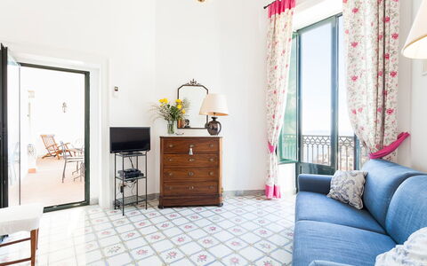 Casa Li Galli: Möbel, Flooring, Interior Design, Fussboden, Tabelle, Stuhl, Zimmer, Wohnzimmer, Küche & Esszimmer Tisch, Teppich