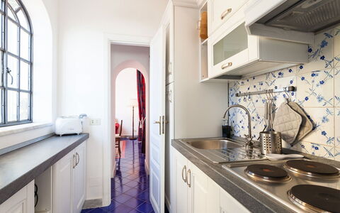 Casa Praiano: Flooring, Interior Design, Küche, Countertop, Fussboden, Major Appliance, Küchengerät, Möbel, Cabinetry, Decke