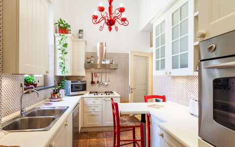 Casa Rossella: Küche, Interior Design, Countertop, Küchengerät, Möbel, Cabinetry, Flooring, Major Appliance, Light Fixture, Zuhause