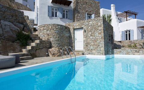 Villa Azur: Blau, Schwimmbad, Villa