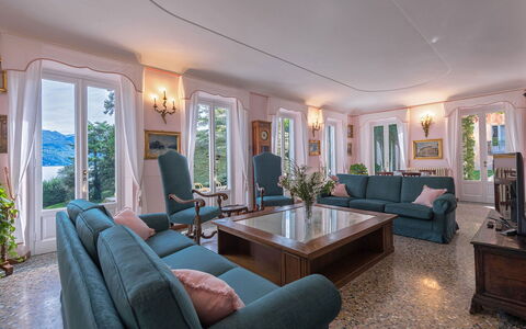 Villa Camilla: Möbel, Interior Design, Zuhause, Wohnung, Zimmer, Stuhl, Decke, Couch, Wohnzimmer