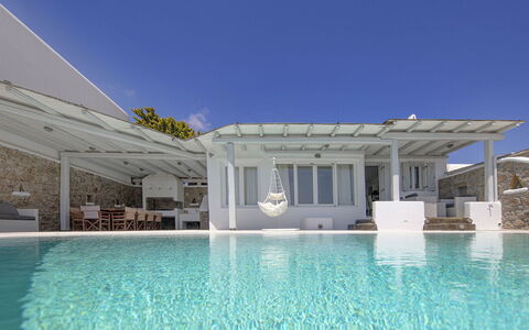 Villa Cassandra: Schwimmbad, Resort, Estate, Villa, Thermae, Schatten, Gartenmöbel, Eco Hotel, Hotel, Villa