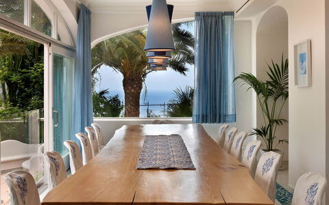 Villa delle Sirene: Möbel, Interior Design, Tabelle, Holz, Stuhl, Beleuchtung, Flooring, Küche & Esszimmer Tisch, Fussboden, Esszimmer