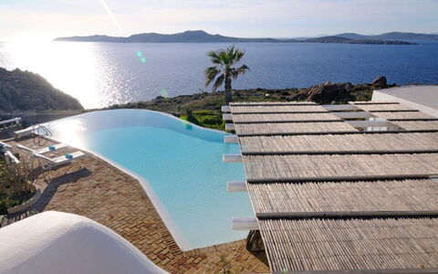 Villa Delos: Blau, Wasser, Gewässer, Schwimmbad, Resort, Küsten Und Ozeanische Forms, Meer, Küste, Eco Hotel, Tropen