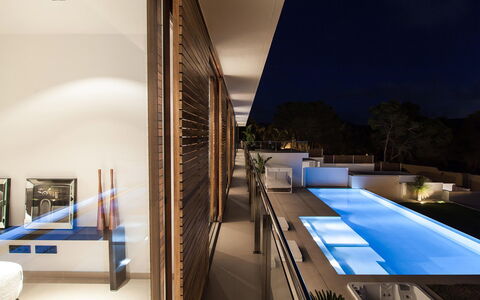 Villa Emily: Schwimmbad, Interior Design, Flooring, Fussboden, Decke, Resort, Wohnung, Eco Hotel, Hotel, Schatten