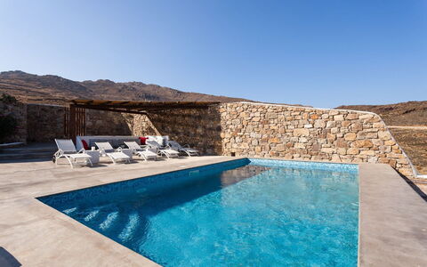 Villa Filìa: Blau, Schwimmbad, Resort, Hotel, Eco Hotel, Villa, Läge