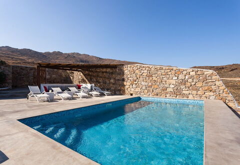 Villa Filìa: Blau, Schwimmbad, Resort, Hotel, Eco Hotel, Villa, Läge