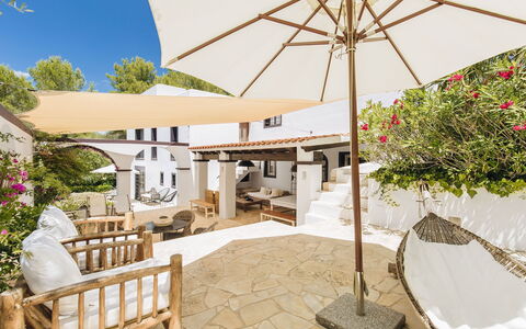 Villa Gold: Zuhause, Wohngebiet, Resort, Estate, Balkon, Gartenmöbel, Veranda, Hazienda, Villa, Eco Hotel