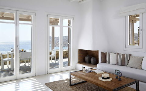 Villa Helios: Möbel, Flooring, Interior Design, Fussboden, Holz, Tabelle, Zuhause, Zimmer, Stuhl, Meer