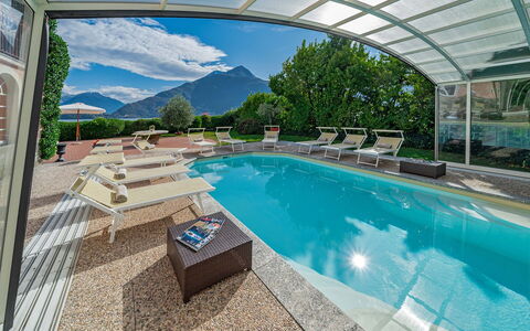 Villa Meridiana: Bergforms, Berg, Hügel, Schwimmbad, Gebirge, Hochland, Resort, Bergstation, Senke, Grat