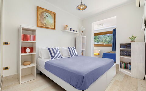 Villa Mouna: Möbel, Interior Design, Flooring, Wand, Fussboden, Bett, Schlafzimmer, Zimmer, Holz, Zuhause
