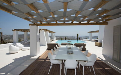 Villa Opallia: Interior Design, Flooring, Fussboden, Möbel, Decke, Stuhl, Wohnung, Schatten, Wohnzimmer, Villa