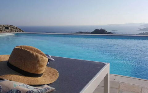 Villa Pirgi: Blau, Wasser, Küsten Und Ozeanische Forms, Schwimmbad, Meer, Freizeit, Gartenmöbel, Küste, Ozean, Tropen
