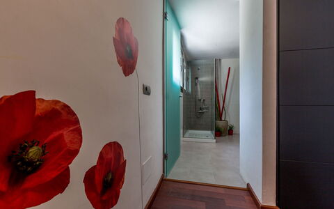 Villa Roja: Flooring, Fussboden, Interior Design, Zimmer, Farbe, Moderne Kunst, Holzboden, Holzbeize, Hartholz, Laminatboden