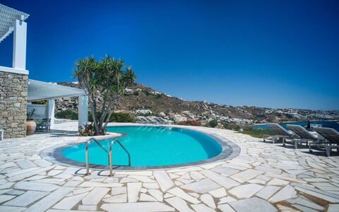 Villa Rose 2: Blau, Schwimmbad, Resort, Gartenmöbel, Hotel, Eco Hotel, Küste, Ferienort, Villa, Tropen