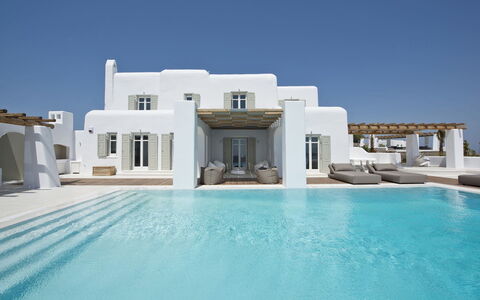 Villa Zinovia: Schwimmbad, Design, Hotel, Villa