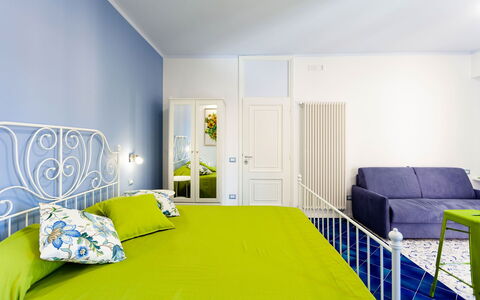 Casa Serena: Möbel, Interior Design, Wand, Flooring, Fussboden, Schlafzimmer, Bett, Decke, Zimmer, Bedding