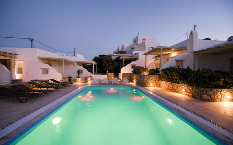 Marvi House: Hotel, Resort, Schwimmbad, Boutique Hotel
