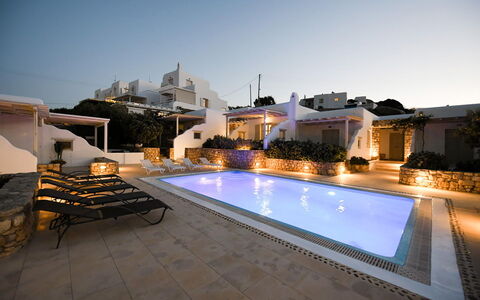 Marvi House: Resort, Schwimmbad, Estate, Eco Hotel, Hotel, Villa, Design, Boutique Hotel, Hof, Zimmerpflanze