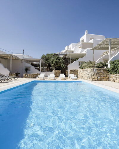 Marvi House: Hotel, Schwimmbad, Resort