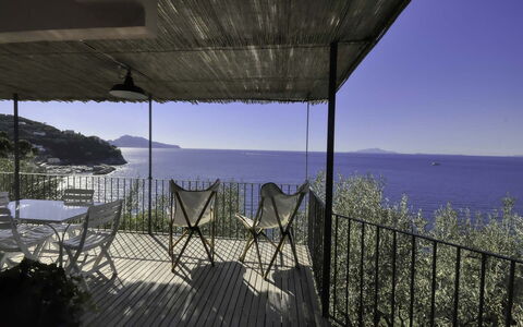 Casa Lubrense: Küste, Meer, Küsten Und Ozeanische Forms, Balkon, Ozean, Ufer, Gartenmöbel, Stuhl, Bucht, Resort