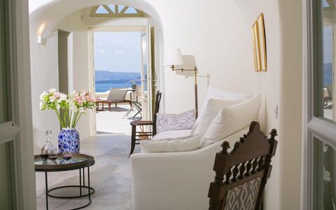 Volcano Suite: Möbel, Tabelle, Stuhl, Meer, Küste, Resort, Kaffetisch, Ozean, Küche & Esszimmer Tisch, Zimmerpflanze