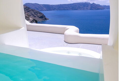 Volcano Suite: Blau, Schwimmbad, Hotel