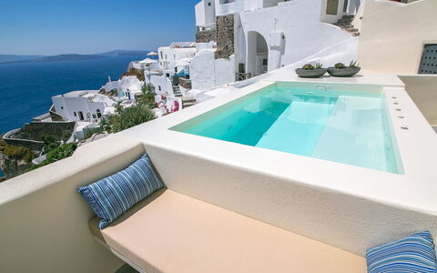 Mide: Badewanne, Armatur, Badezimmer, Resort, Schwimmbad, Installation, Hotel, Jacuzzi, Fliese