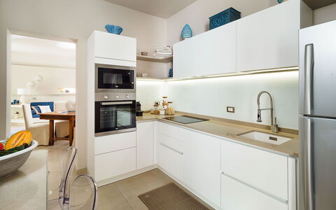 Mulberry House: Countertop, Küche, Interior Design, Cabinetry, Küchengerät, Flooring, Möbel, Holz, Fussboden, Major Appliance