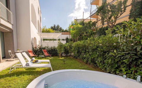 Suite Plumbago: Schwimmbad, Resort, Gartenmöbel, Hazienda, Sonnenliege, Balkon, Villa, Hotel, Eco Hotel, Hof