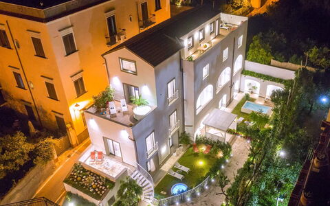 Suite Agave: Wohngebiet, Wohnung, Zuhause, Urban Design, Balkon, Estate, Hazienda, Eigentumswohnung, Hof, Design