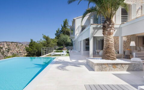 Villa Luce: Schwimmbad, Resort, Villa, Eco Hotel, Estate, Hotel, Villa, Fliese, Gartenmöbel