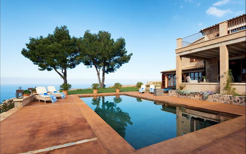 Villa Gem: Schwimmbad, Resort, Eco Hotel, Villa, Estate, Landscaping, Ferienort, Gartenmöbel, Hotel, Sonnenliege
