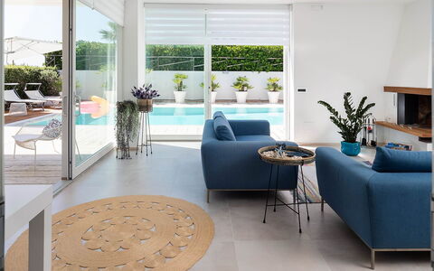 Villa Rossini: Möbel, Interior Design, Flooring, Fussboden, Couch, Holz, Stuhl, Tabelle, Wohnzimmer, Beleuchtung