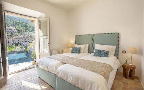 Casa Naomi: Wand, Möbel, Zuhause, Schlafzimmer, Wohnung, Bett, Kissen, Bettrahmen, Bedding, Linens