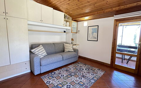Casa Sally: Möbel, Interior Design, Flooring, Holz, Fussboden, Zimmer, Couch, Wohnung, Decke, Wohnzimmer