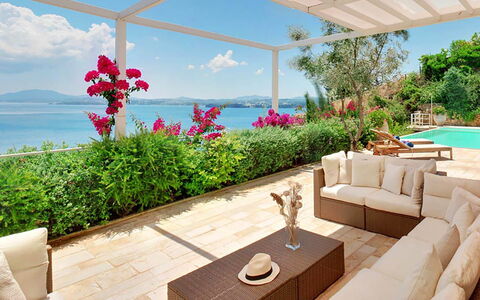Villa Aspro: Möbel, Resort, Gartenmöbel, Stuhl, Eco Hotel, Garten, Schatten, Blumentopf, Zimmerpflanze