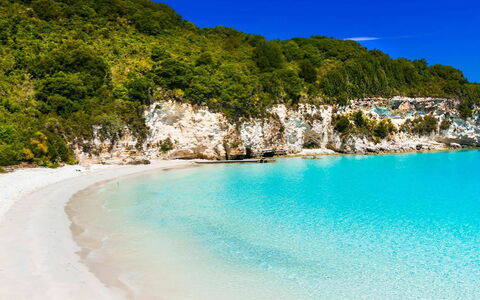 Villa Treasure: Blau, Gewässer, Küste, Küsten Und Ozeanische Forms, Strand, \Fels, Ufer, Sommer, Landspitze, Meer