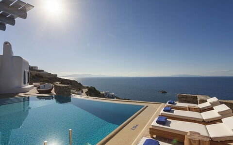 Villa Ipoliti: Blau, Wasser, Meer, Küsten Und Ozeanische Forms, Küste, Schwimmbad, Ozean, Resort, Strand