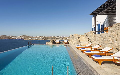 Villa Ariano: Blau, Schwimmbad, Resort, Meer, Küste, Villa, Ferienort, Hotel, Strandresort, Sonnenliege