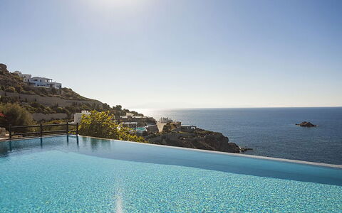 Villa Ariano: Blau, Wasser, Schwimmbad, Resort, Meer, Tropen, Ozean, Eco Hotel, Küste, Ferienort