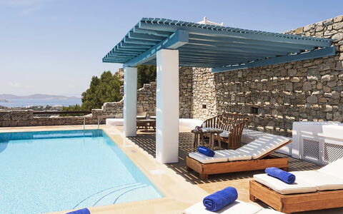 Villa Elpida: Blau, Schwimmbad, Resort, Fussboden, Stuhl, Schatten, Gartenmöbel, Eco Hotel, Design, Villa