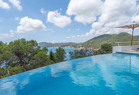 Villa Tagada: Blau, Wasser, Schwimmbad, Küsten Und Ozeanische Forms, Meer, Resort, Küste, Gebirge, Ozean, Tropen