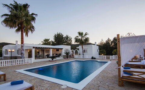 Villa Sabor: Schwimmbad, Resort, Schatten, Estate, Stuhl, Hazienda, Eco Hotel, Villa, Hotel